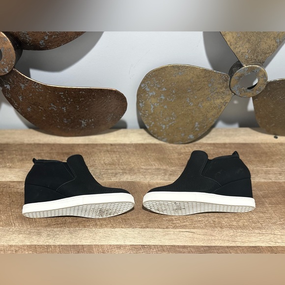 Susina Black and White Wedge Sneaker/ Ankle Boots - Picture 5 of 6